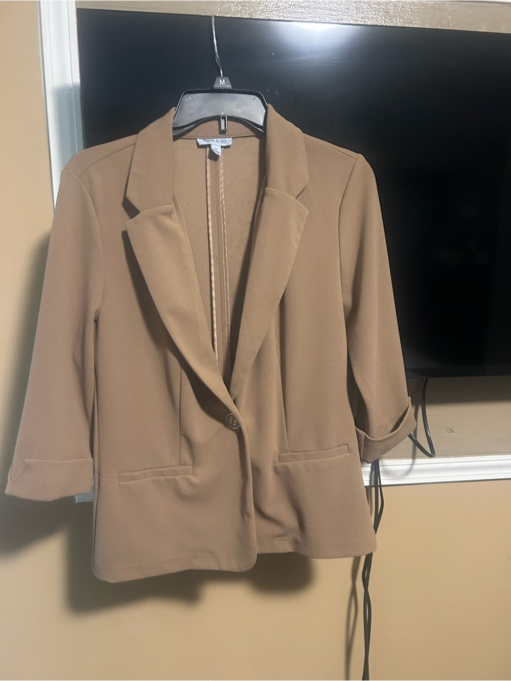 Tailored Tan Single-Button Blazer Jacket